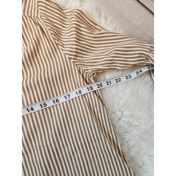 Abercrombie & Fitch Women's White Gold Striped Long Sleeve V-Neck Blouse Size M - Picture 5 of 6